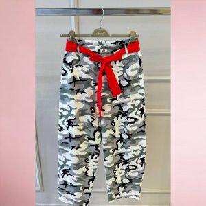 Pantalone MARYLEY mimetica grigio con fusciacca rossa