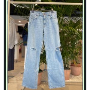Jeans VICOLO modello ALEX con tagli