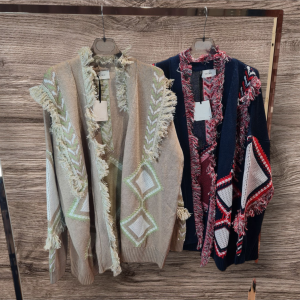 Cardigan VICOLO aperto con frange