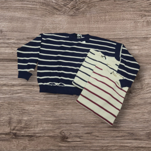 Pull VICOLO a righe con rotture