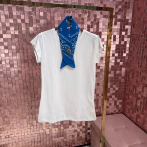 T-shirt VICOLO con " bandana" turchese & spilla