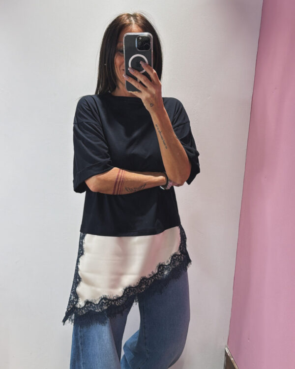 T-shirt MOTEL con inserto in raso & pizzo , BLU