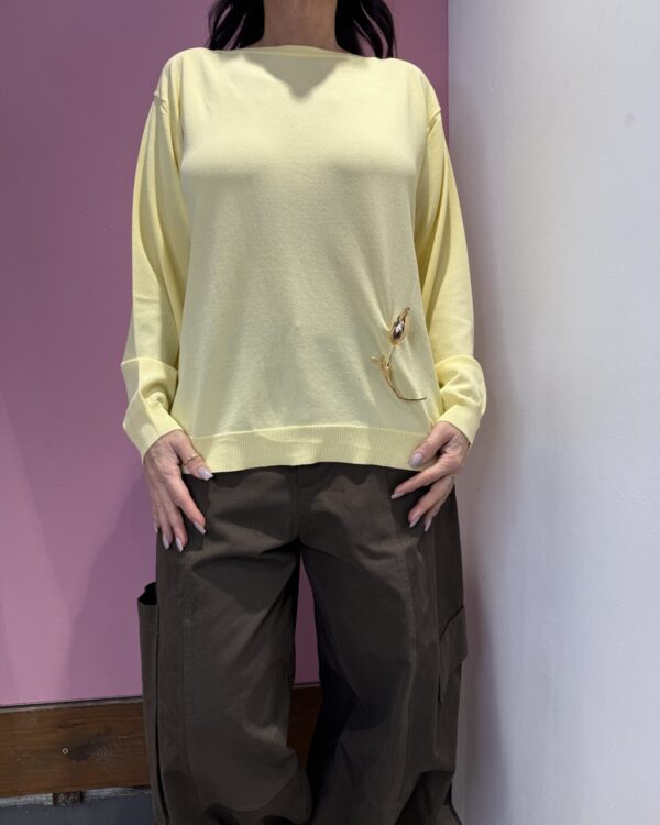 Maglia VICOLO con spilla dorata, GIALLO