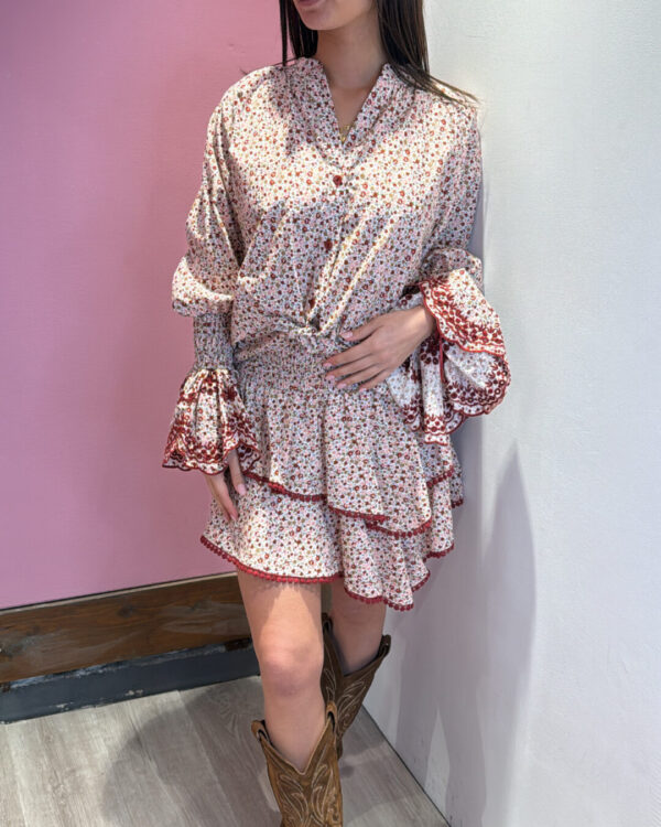 Camicia MOTEL a V in fantasia floreale con dettaglio elasticizzato sulle maniche