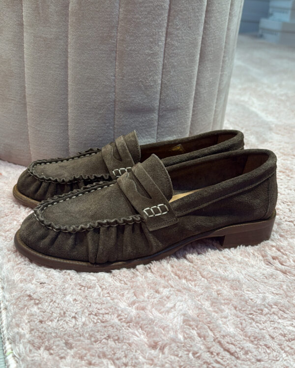 Mocassino ATTIKA ( via mondana) in camoscio con arricciatura MARRONE