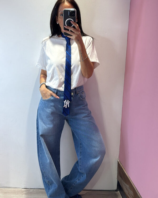 T-shirt MOTEL girocollo con cravatta, BLU