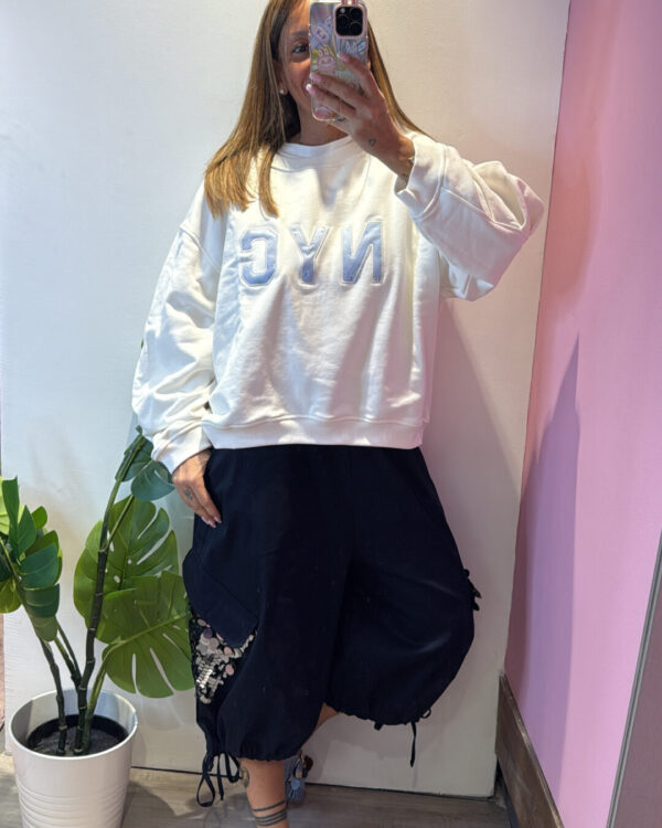 Felpa Over VICOLO con patch floreale, VARI COLORI