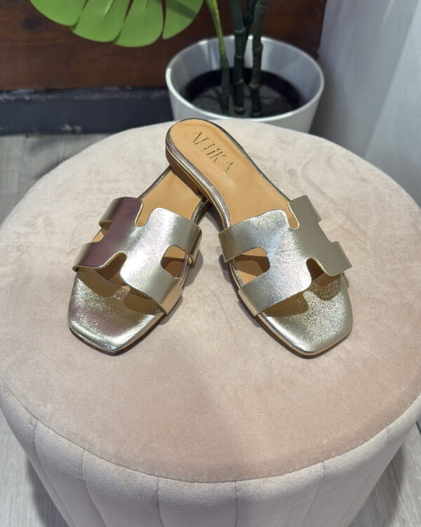 Ciabattina ATTIKA in pelle, PLATINO (oro)