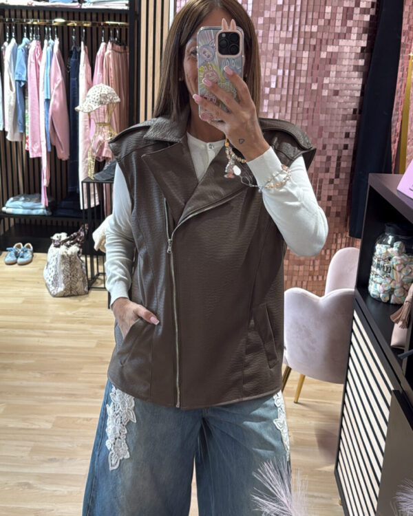 Gilet SUSYMIX in ecopelle martellata
