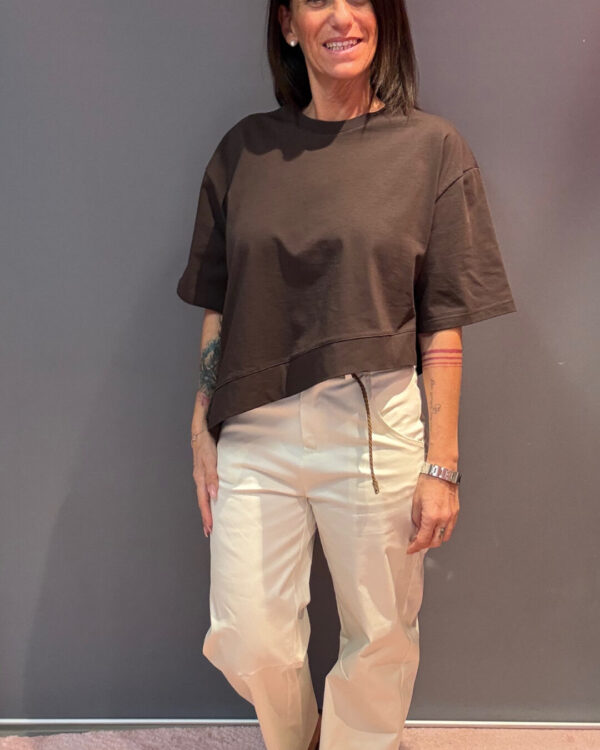 T-shirt crop VICOLO asimmetrica, VARI COLORI