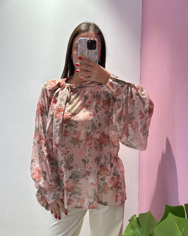 Blusa VICOLO fantasia floreale con fiocco