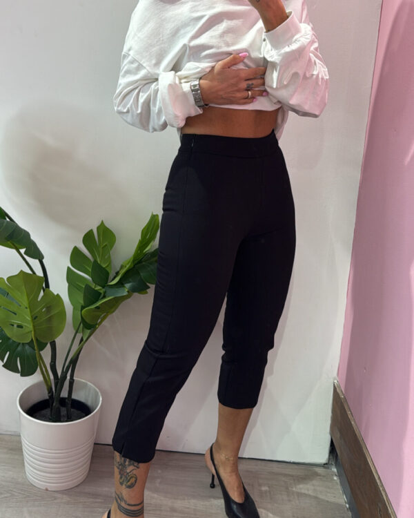 Pantalone VICOLO "crop" con spacchettino