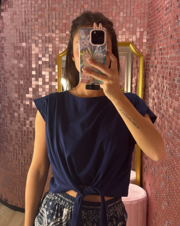 T-shirt VICOLO con fiocco