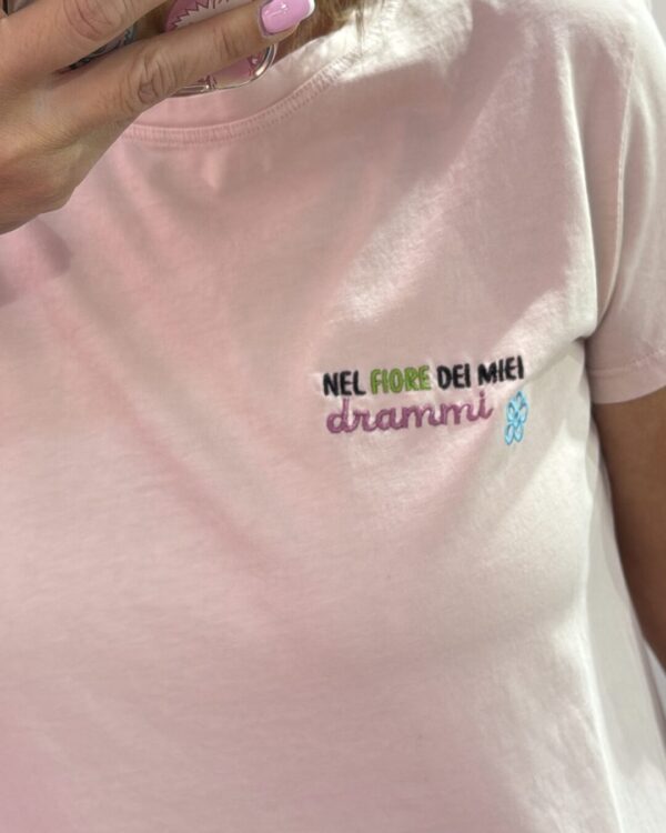 T-shirt VICOLO con ricamo