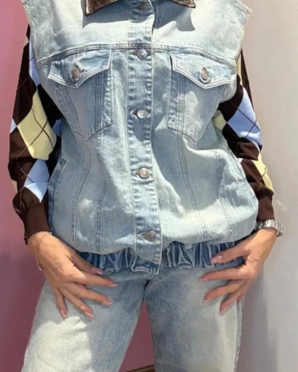 Smanicato MOTEL in jeans sabbiato con colletto in ecopelle intrecciata