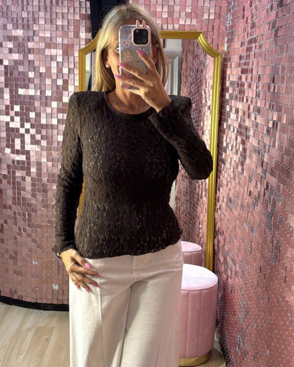 Maglia VICOLO in pizzo con spalline imbottite