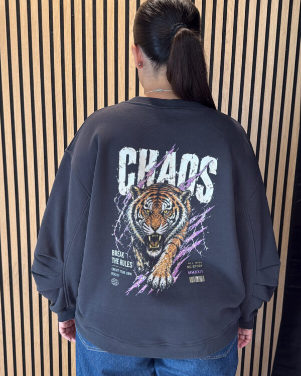 Felpa Over VICOLO con stampa "CHAOS" & tigre