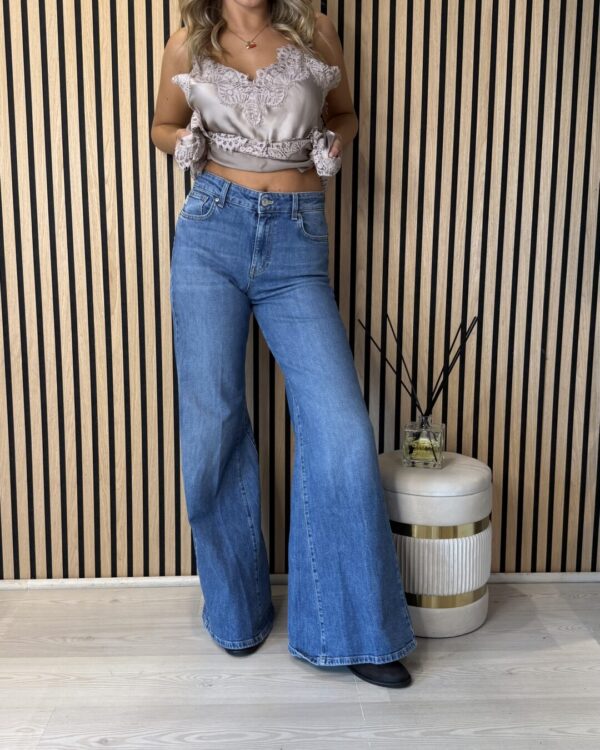 Jeans VICOLO mod. DOLORES , Wid Leg