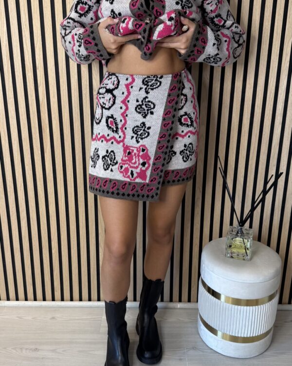 Minigonna MOTEL in maglia, Beige Fango Fuxia Nero