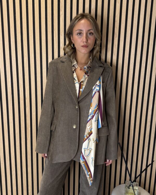 Blazer MOTEL con foulard rimovibile , VARI COLORI