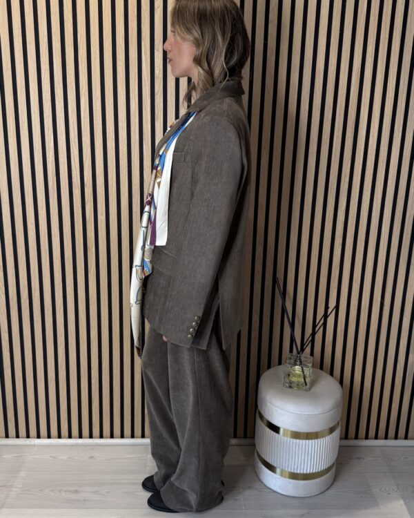 Blazer MOTEL con foulard rimovibile, VARI COLORI - foto 3