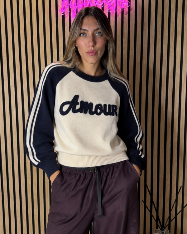 Pull PHILIA LOFT con patch a orsetto